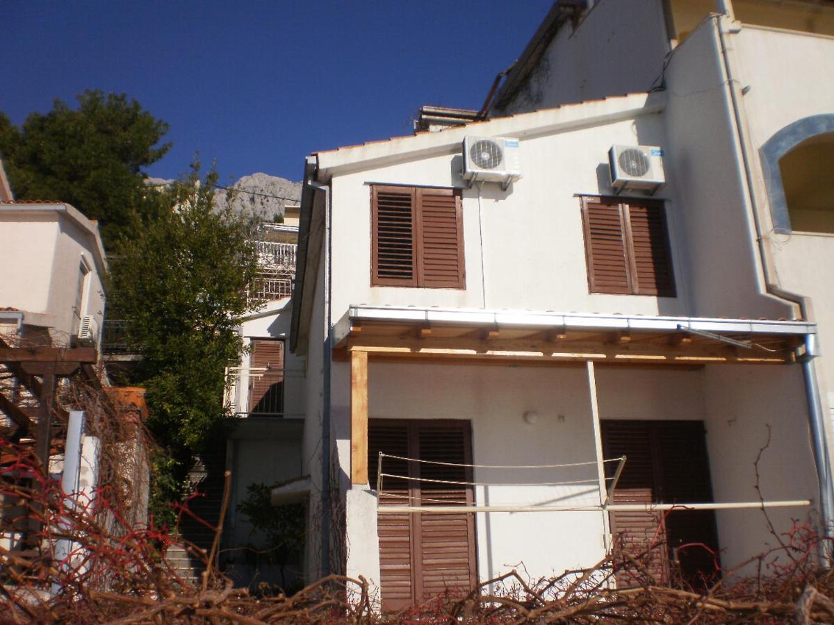 Amazing View Over The Apartment Omis